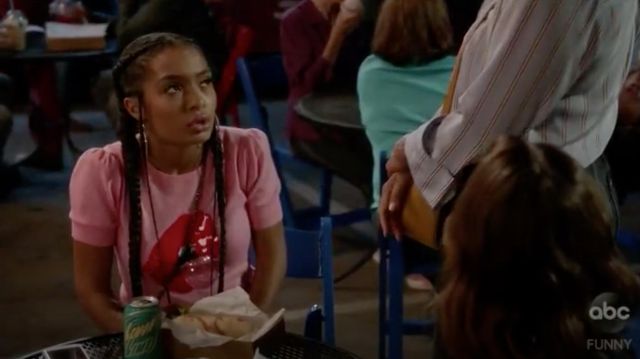 Alice + Olivia x Donald Robertson 'Brady' sequinned lip sweater in pink worn by Zoey Johnson (Yara Shahidi) as seen in black-ish S05E02