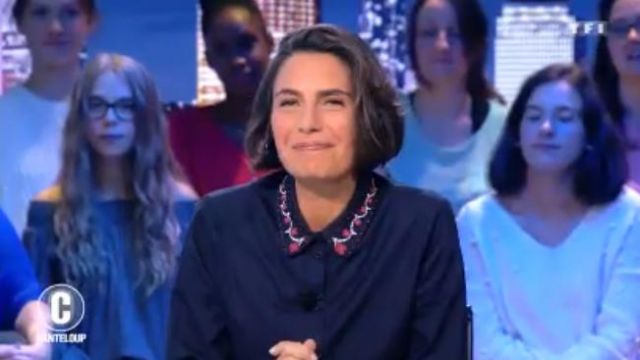 La Chemise à broderies fleurs de Alessandra Sublet dans C'est Canteloup du 24/10/2018