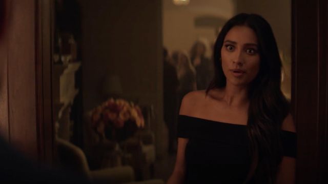 Zac Posen Off Shoulder Black Dress worn by Peach Salinger (Shay Mitchell) as seen in YOU S01E02