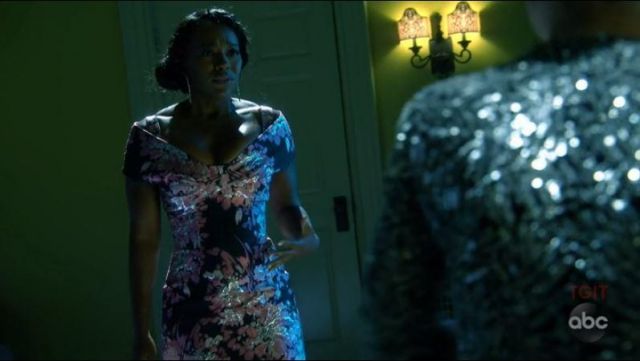 The evening dress with flowers from Michaela Pratt (Aja Naomi King) in ' How to get away with Murder (S05E02)