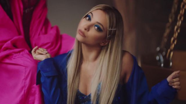 Silver cross hairpin of Jade Thirlwall in the music video "Woman Like Me" (Little Mix ft. Nicki Minaj)