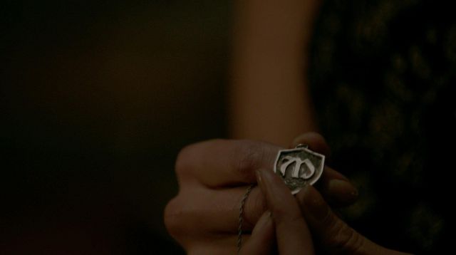 The necklace of Hope Mikaelson (Danielle Rose Russell) in The Originals