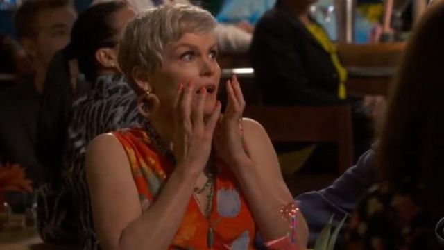 The flower dress orange Alice + Olivia Bonnie (Stephnie Weir) in Happy Together S01E06