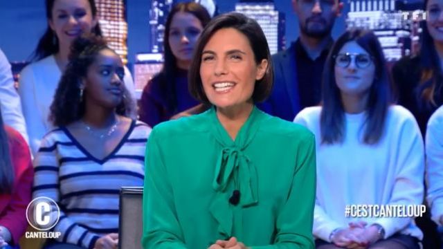 La Chemise en soie à col lavallière verte de Alessandra Sublet dans C'est Canteloup du 08/11/2018