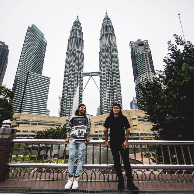 Sneakers Air Jordan 6 Retro "maroon"worn by Alex van den Hoef  @dvbbs