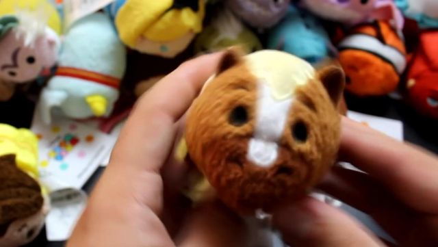 The Tsum Tsum of Philibert in the beauty and the beast Wonder Hook in the video 30 NEW TSUMTSUMS !!