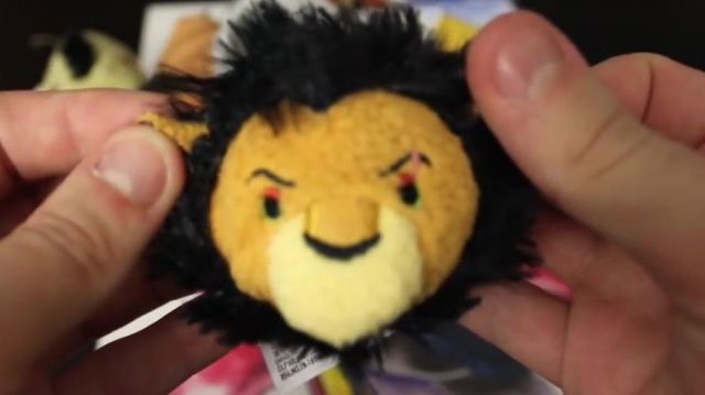 The Tsum Tsum of Scar in the Lion King, Wonder Hook in the video, Tsum Tsum -The Lion King [HD]