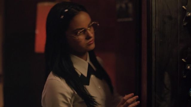 The shirt with knot worn by Veronica Lodge (Camila Mendes) in Riverdale S03E04