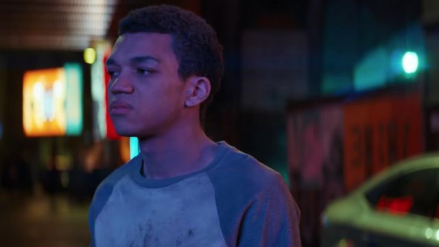 The t-shirt baseball long sleeve carried by (Justice Smith) in Detective | Spotern