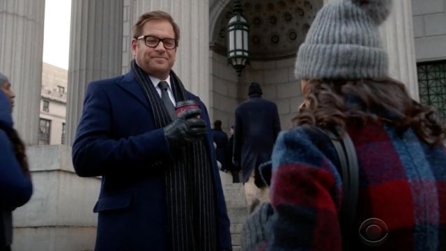 The wrap black striped Jason Bull (Michael Weatherly) in Bull S02E17 |  Spotern