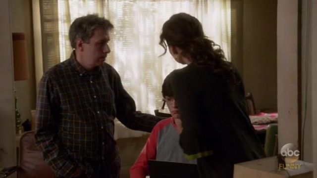 Colorblock Pleated Sleeves Knitted Top Sweater worn by Maya DiMeo (Minnie Driver) in Speechless (S02E13)