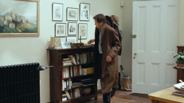 The brown coat tweed worn by Jamie (Colin Firth) in Love Actually