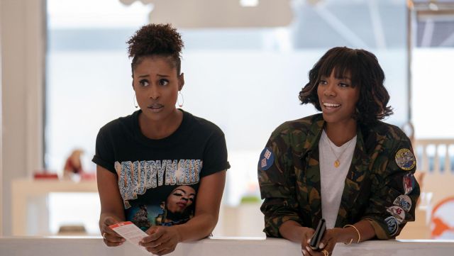 Camouflage Arrows Jacket worn by Molly Carter (Yvonne Orji) in Insecure (S03E03)