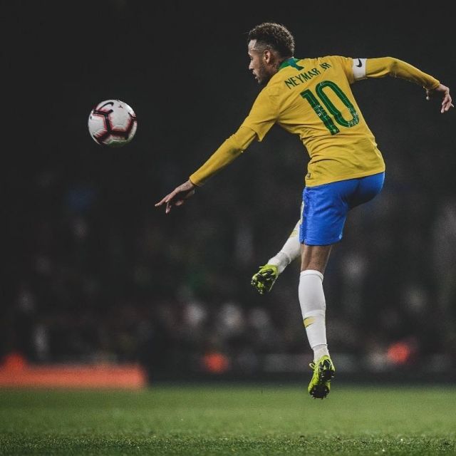 crampon neymar 2018