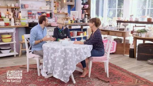 The shirt with polka dots of Julia Vignali in The best pastry chef of the 24/11/2018