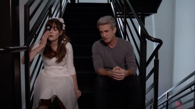 La robe blanche de mariage Voodoo Vixen portée par Jess Day (Zooey Deschanel) dans New Girl S07E07