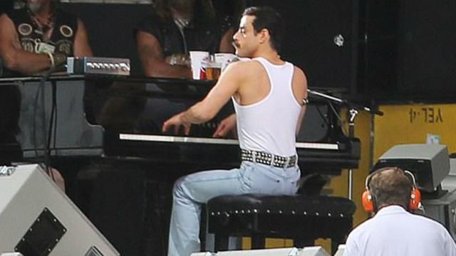 Freddie Mercury's (Rami Malek) denim pants as seen in Bohemian Rhapsody |  Spotern