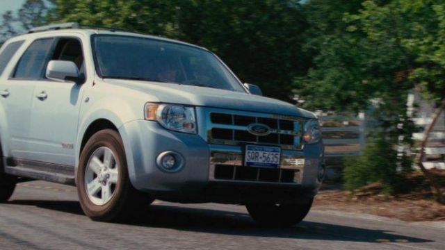 Ford Escape Hybrid Car used by Zoe (Jennifer Lopez) as seen in The Back-Up Plan