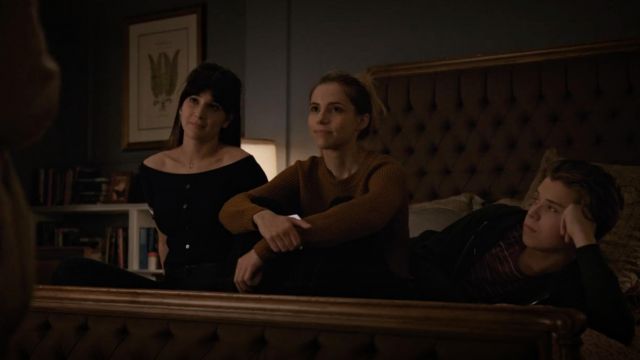 Frame Off the Shoulder Button Down Knit Sweater worn by Alison McCord (Kathrine Herzer) as seen in Madam Secretary S05E05