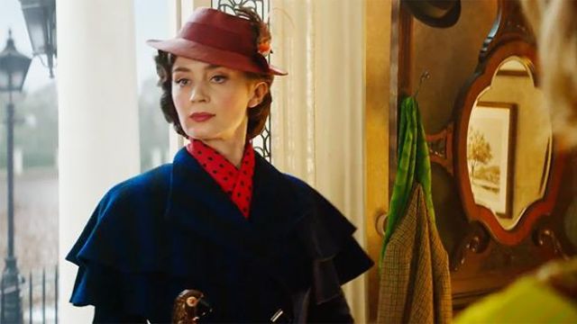 Le chapeau rouge de Mary Poppins (Emily Blunt) dans Le Retour de Mary Poppins