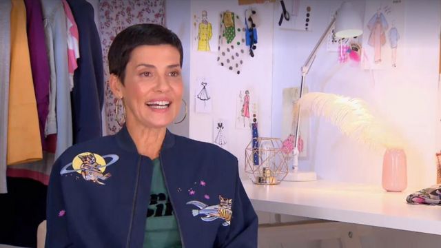 Le Tee shirt Happy Folks de Cristina Cordula dans Les reines du shopping la semaine du 10/12/2018