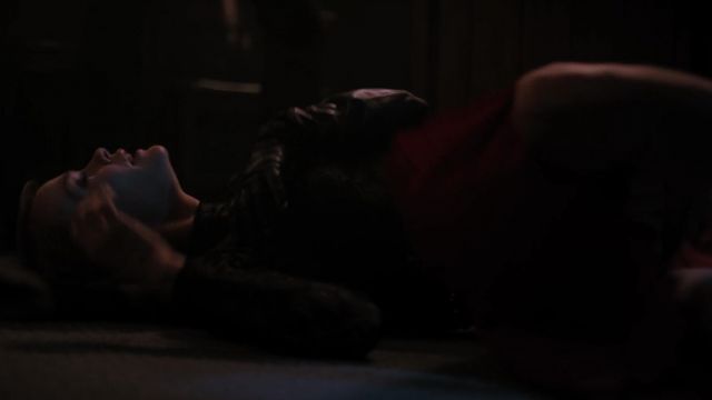 Les escarpins rouge imprimé serpent Aldo portés par Cheryl Blossom (Madelaine Petsch) dans Riverdale S03E08