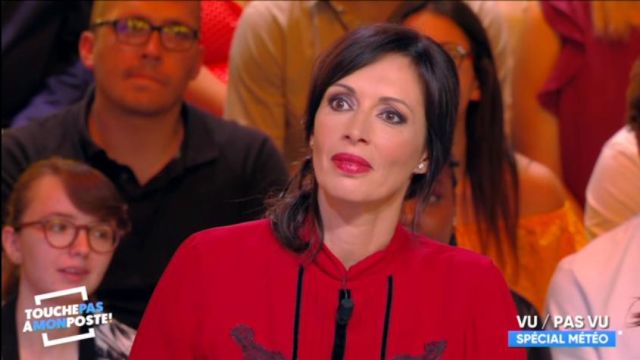 La blouse rouge de Géraldine Maillet dans Touche pas à mon poste du 18/09/2018