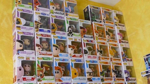 La figurine Funko Pop de Goku dans la vidéo "TOUTE MA COLLECTION DE FUNKO POP !!"