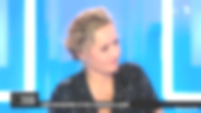 Camisa floral de Caroline Roux en C dans l'air del 19/12/2018