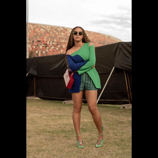 Kai Sandalias de charol usadas por Beyoncé en la cuenta de Instagram @beyonce