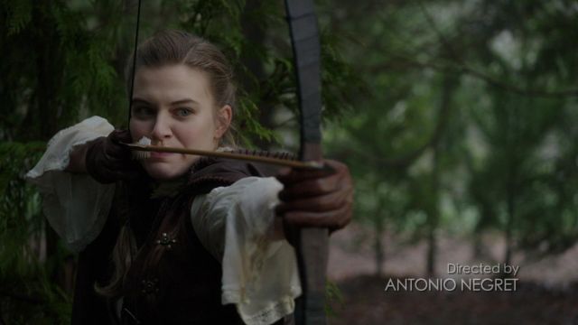 The outfit worn by Robin (Tiera Skovbye) in Once upon a time S07E14