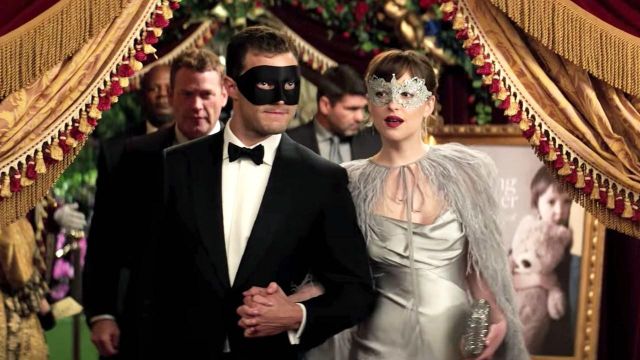 La réplique du masque de bal porté par Anastasia Steele (Dakota Johnson) dans Fifty Shades Darker