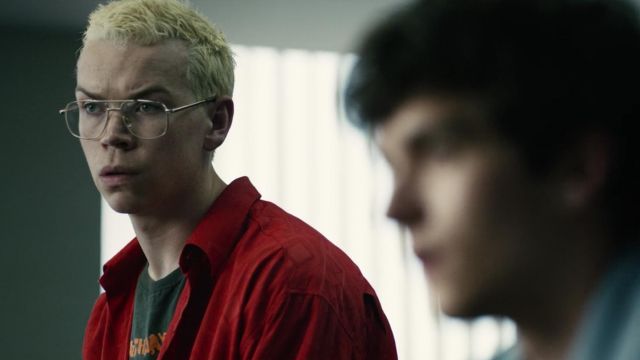Colin Ritman's (Will Poulter) aviator glasses as seen in Black Mirror: Bandersnatch