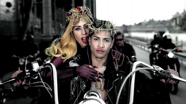 Lady Gaga's crown by Marianna Harutunian as seen in the music video Judas