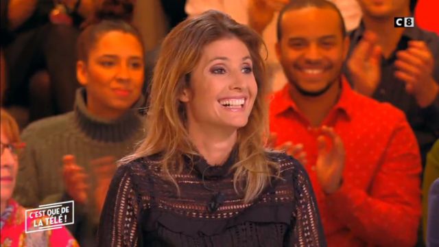 The top black lace of Caroline Ithurbide in It is that of the tv ! the 07/01/2019