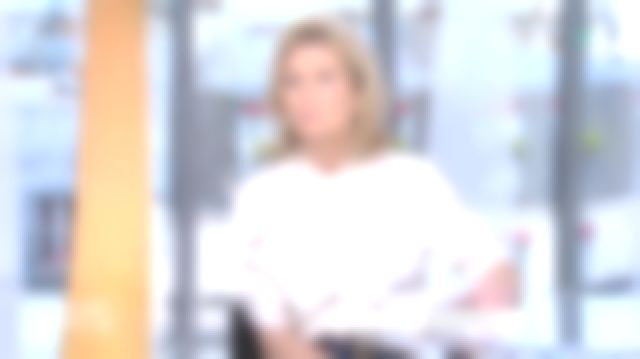 The printed shirt-cherry Claire Chazal in Entry free 09/01/2019