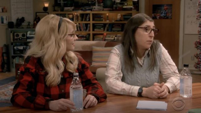 The plaid shirt Frame worn by Bernadette Rostenkowski (Melissa Rauch) The Big Bang Theory S12E12