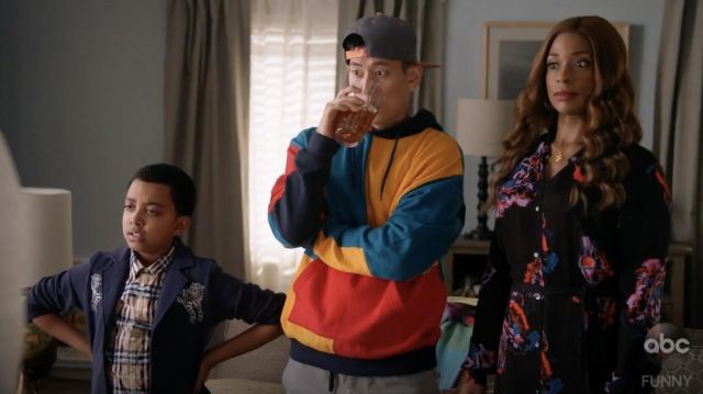 Zaful Color Block Pocket Hoodie worn by Miggy Park (Jake Choi) in Single Parents S01E11