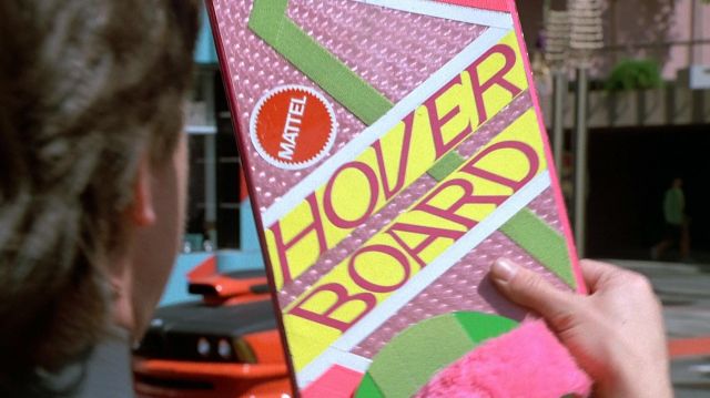Mattel Hoverboard utilisé par Marty McFly / Marty McFly Jr / Marlene McFly (Michael J. Fox) dans Retour vers le Futur Partie II