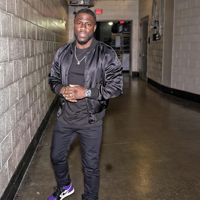The bomber jacket with logo embossed Billionaire worn by Kevin Hart on his account Instagram @kevinhart4real