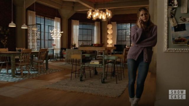 Le gilet rose en laine Wilfred de Kara Danvers (Melissa Benoist) dans Supergirl S04E10