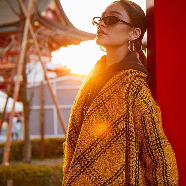 Black & Yellow  coat worn by Shay Mitchell on the Instagram account @shaymitchell
