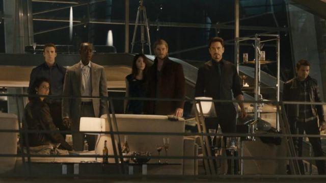 The lamp Flos in the HQ of the Avengers in Avengers : Age of Ultron