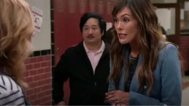 Chaqueta Caden De doble pecho Dickey de Veronica Beard usada por Camille (Lindsay Price) en Splitting Up Together (S02E09)