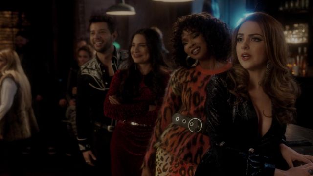 La jupe crayon imprimé léopard Stella McCartney de Monica Colby (Wakeema Hollis) dans Dynastie S02E11