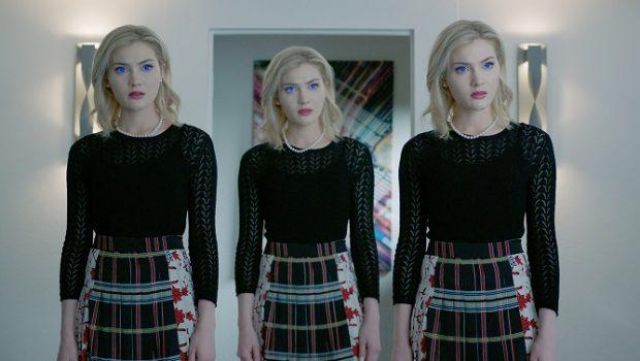 Patchwork pleated skirt  of Esme Frost (Skyler Samuels) in The Gifted (S02E02)