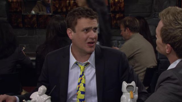 La cravate imprimé canards de Marshall Eriksen (Jason Segel) dans How I Met Your Mother S07E03