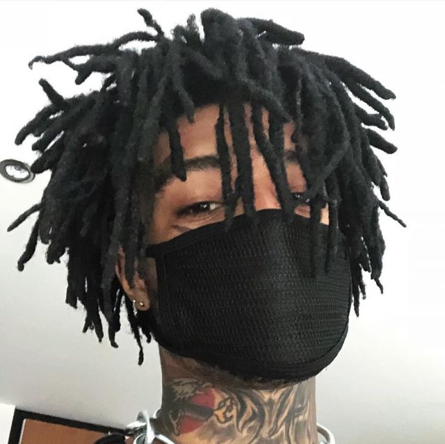 The mask of mouth carried by Scarlxrd on his account Instagram @Scarlxrd