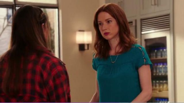 Anthropologie  Clipdot Buttoned Tee worn by Kimmy Schmidt (Ellie Kemper) in Unbreakable Kimmy Schmidt (S01E10)
