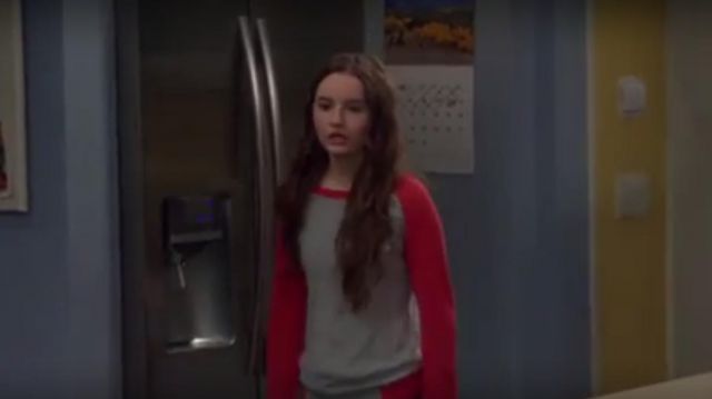 Sparrow Knit Baseball Sweater Worn By Eve Baxter Kaitlyn Dever In Last Man Standing S03e02 Spotern